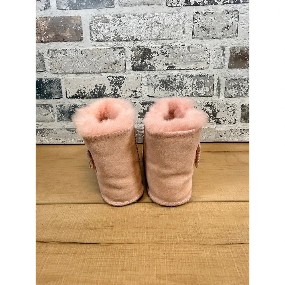 UGG I Erin Bootie Infants Medium 12-18 Months Baby Pink Suede Sheepskin Boot